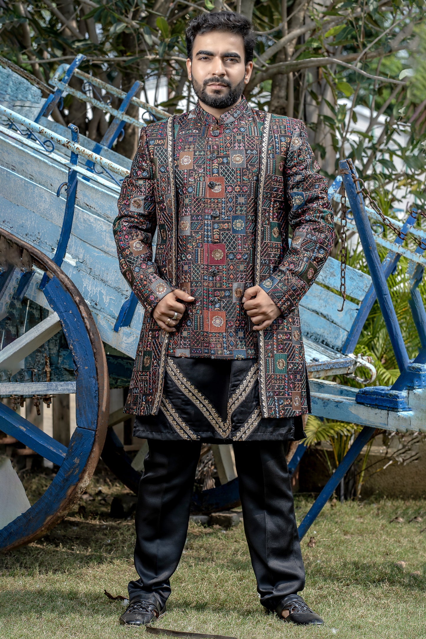 Indo-Western Black