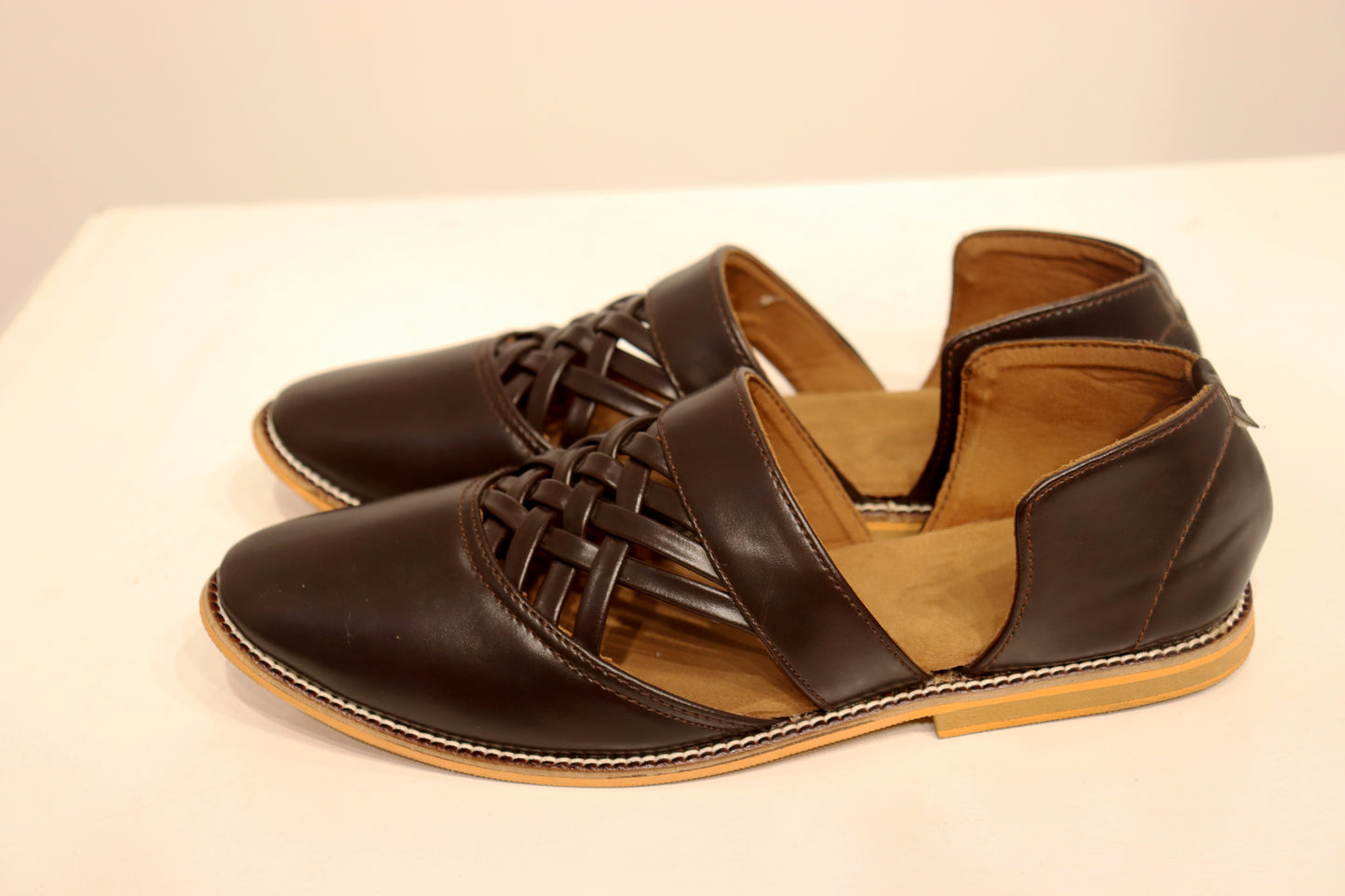 Black leather peshawari Sandal