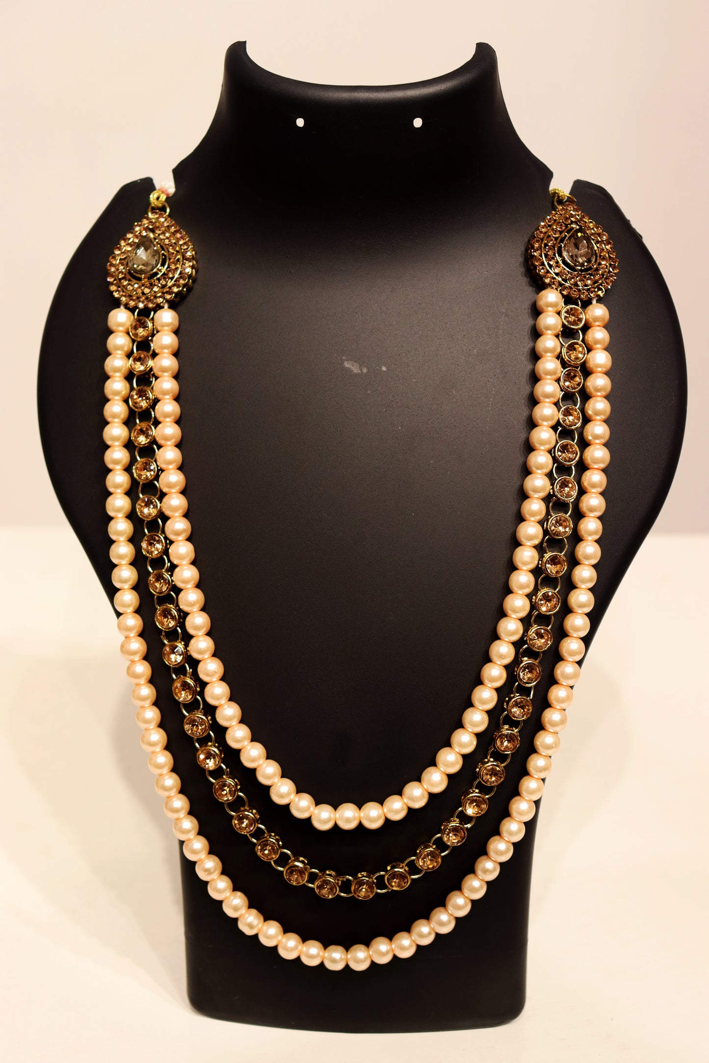 Pearl and Stone Pendant Mala